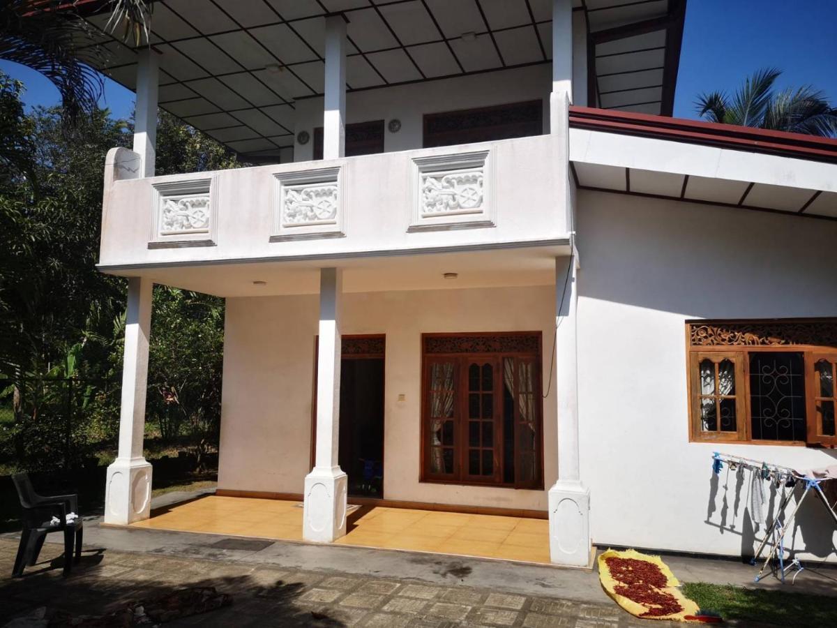 Sithu Guesthouse Бентота Экстерьер фото